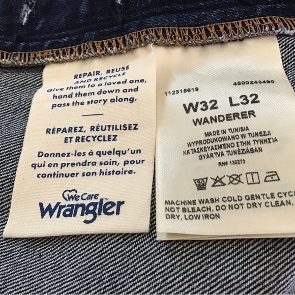 NEW WRANGLER Wanderer 626 High-Rise Flare Jeans sold by Free People, 32x32 - Picture 6 of 12